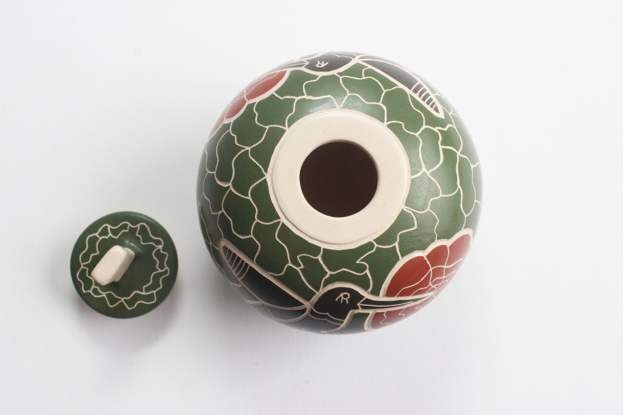 Vidal Corona Fine Art Pottery, Hand Painted Pot with Hummingbirds, Marta Ortiz, Mexico
