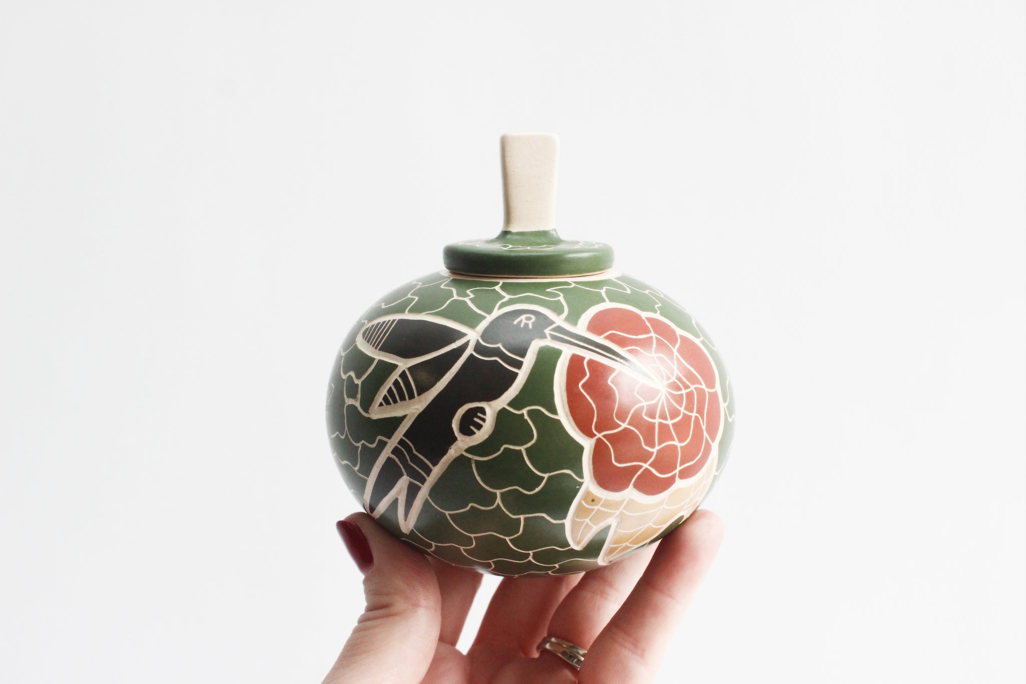 Vidal Corona Fine Art Pottery, Hand Painted Pot with Hummingbirds, Marta Ortiz, Mexico