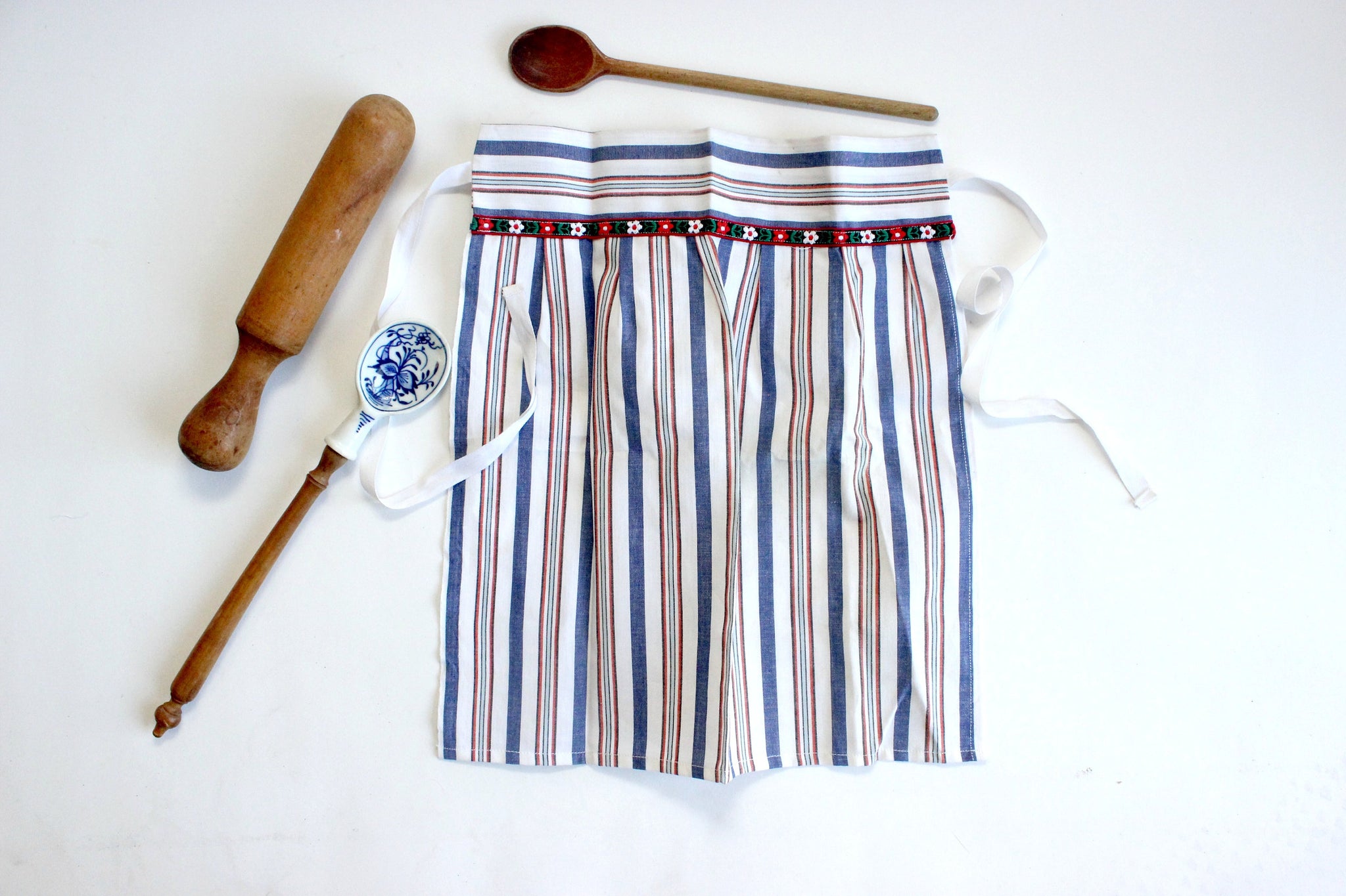 Child's Apron, Vintage Blue & Red Striped Apron