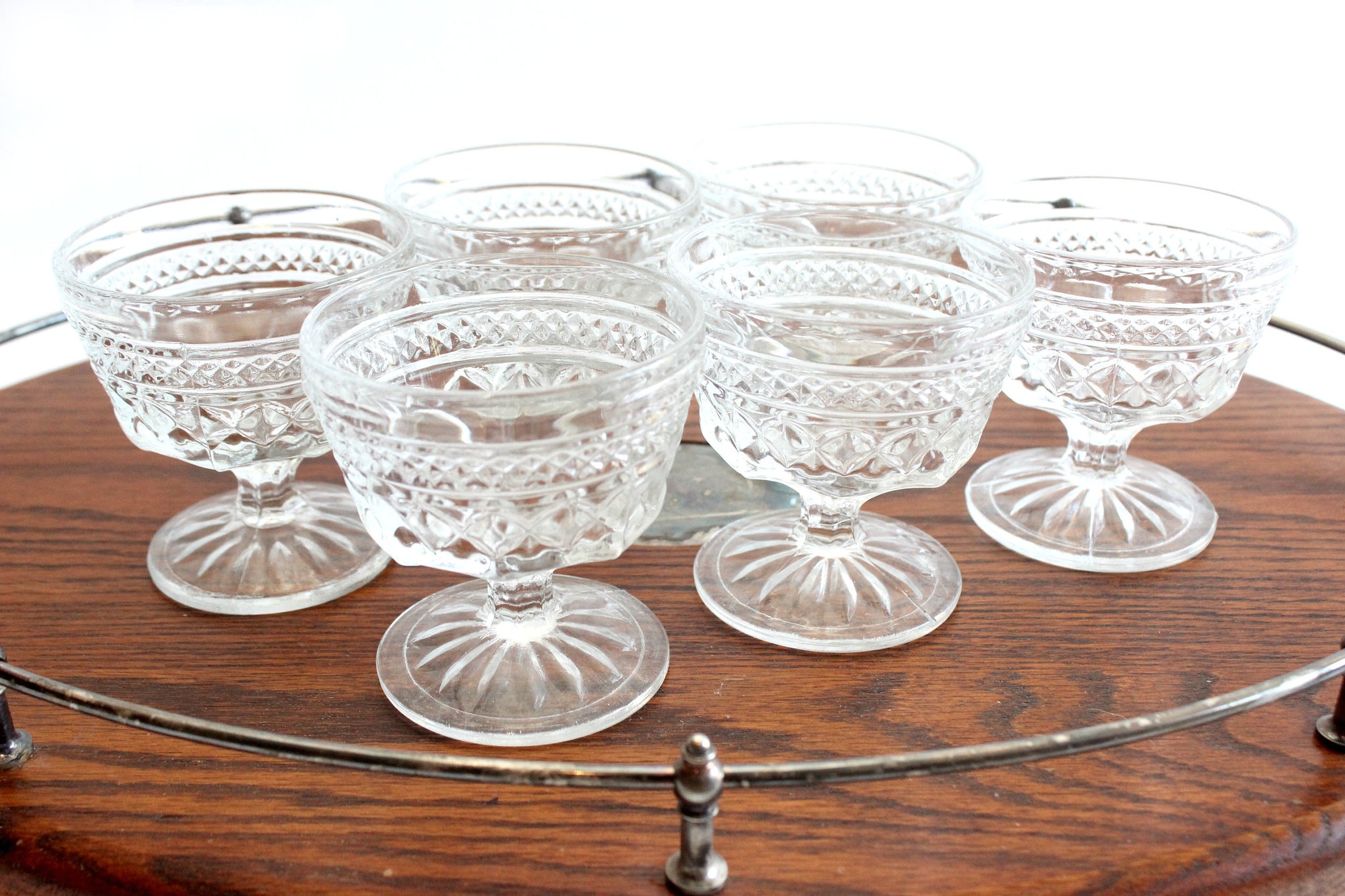 Ice Cream Sundae Cups, Dessert Bowls, Vintage Glassware