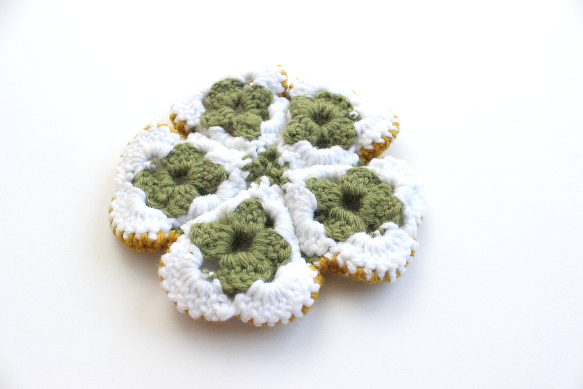 Knit Doily, Gift Wrap Topper, Craft Supply
