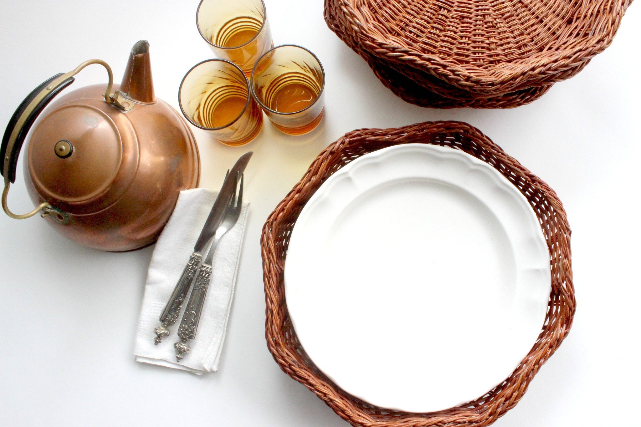Vintage Wicker Plate Chargers, Natural Woven Plate Holders