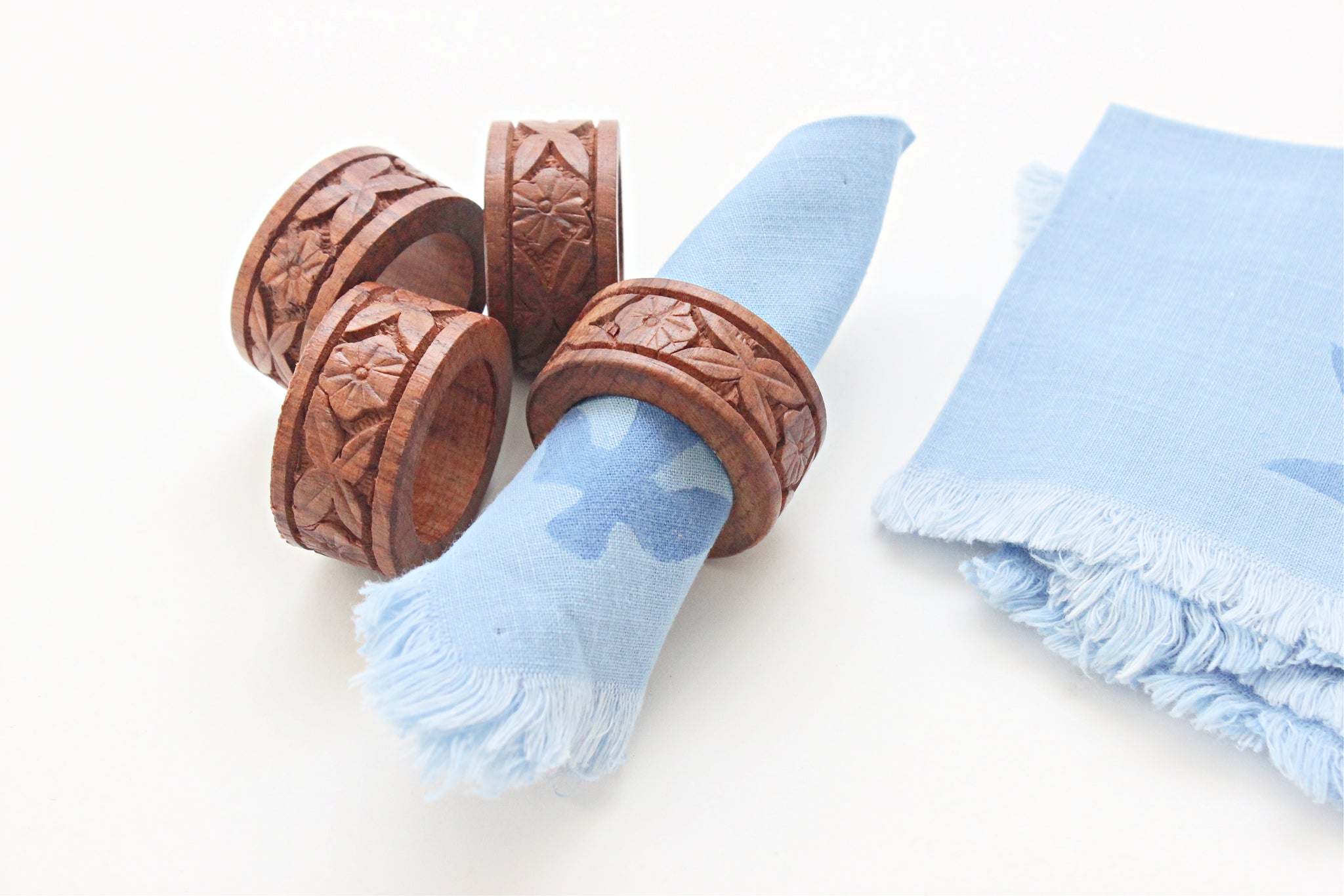 Vintage Wood Napkin Rings, Set of 4 Carved Napkin Holders