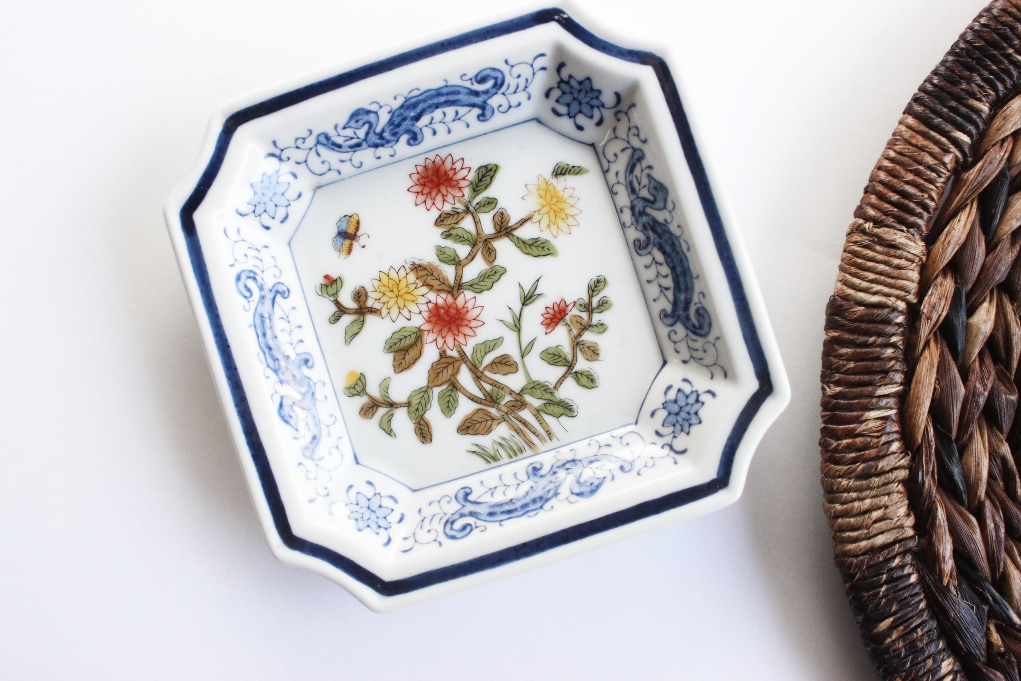 Decorative Chinese Porcelain Plate, Jewelry & Trinket Plate
