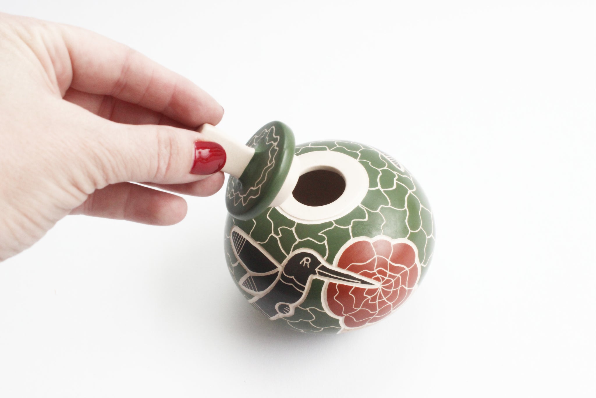 Vidal Corona Fine Art Pottery, Hand Painted Pot with Hummingbirds, Marta Ortiz, Mexico