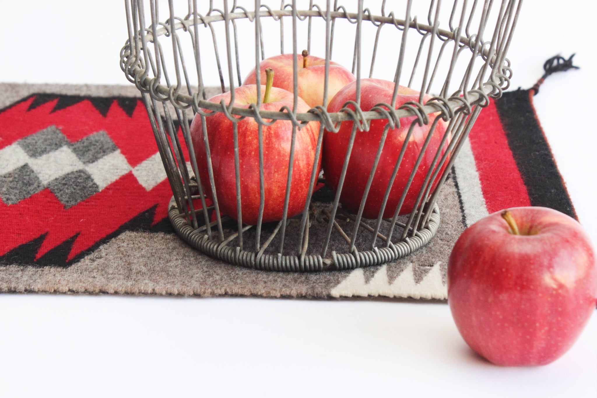 Rustic Metal Farmhouse Egg Basket, Vintage Wire Basket