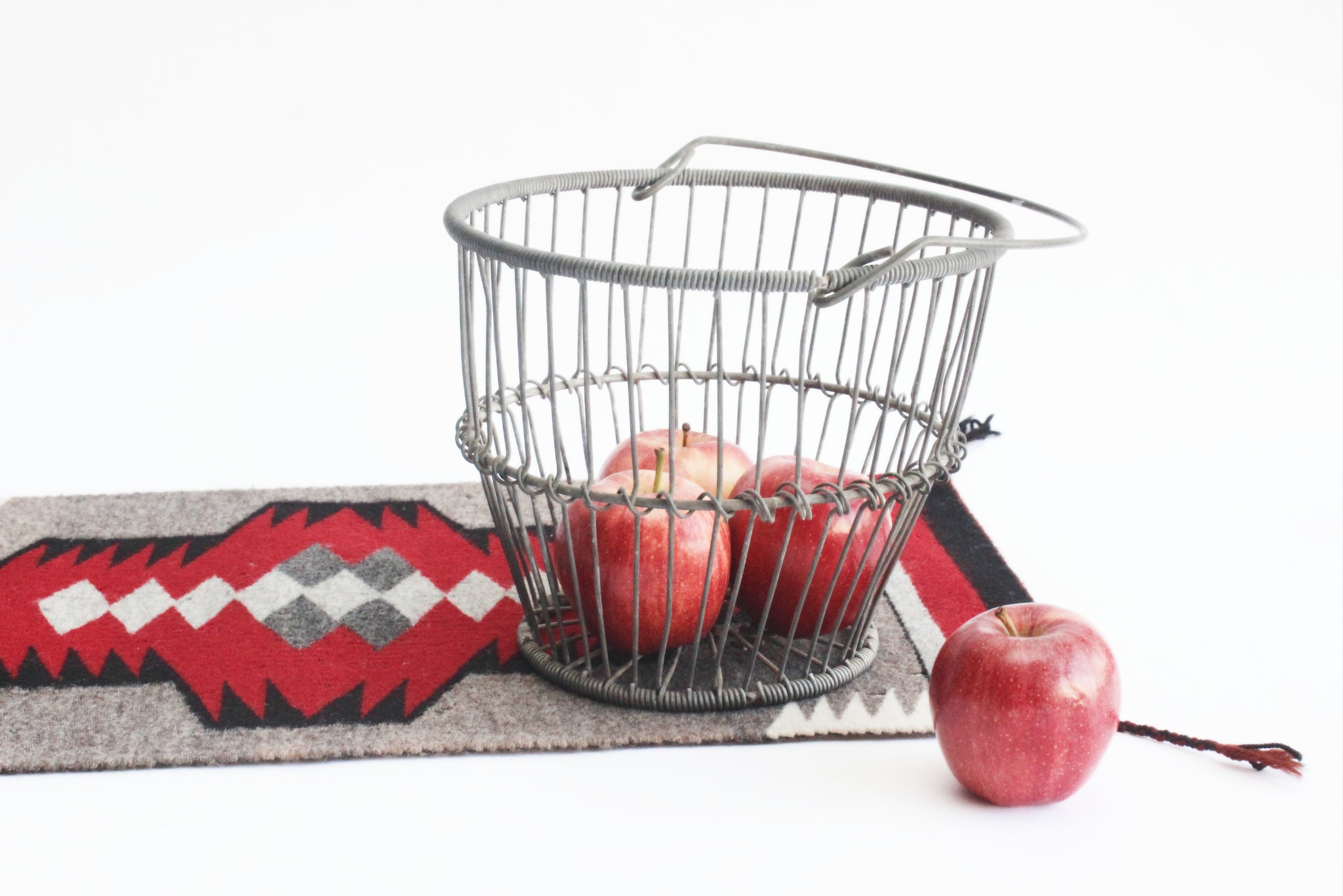 Rustic Metal Farmhouse Egg Basket, Vintage Wire Basket