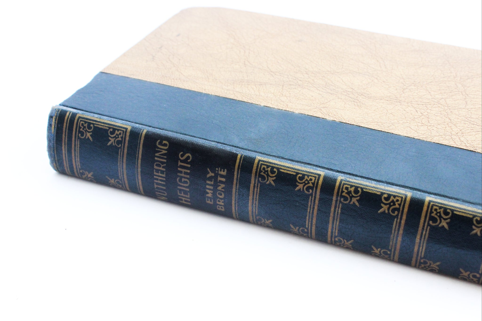 Vintage Hardcover 1936 Edition, Wuthering Heights by Emily Bronte, Classic Novel