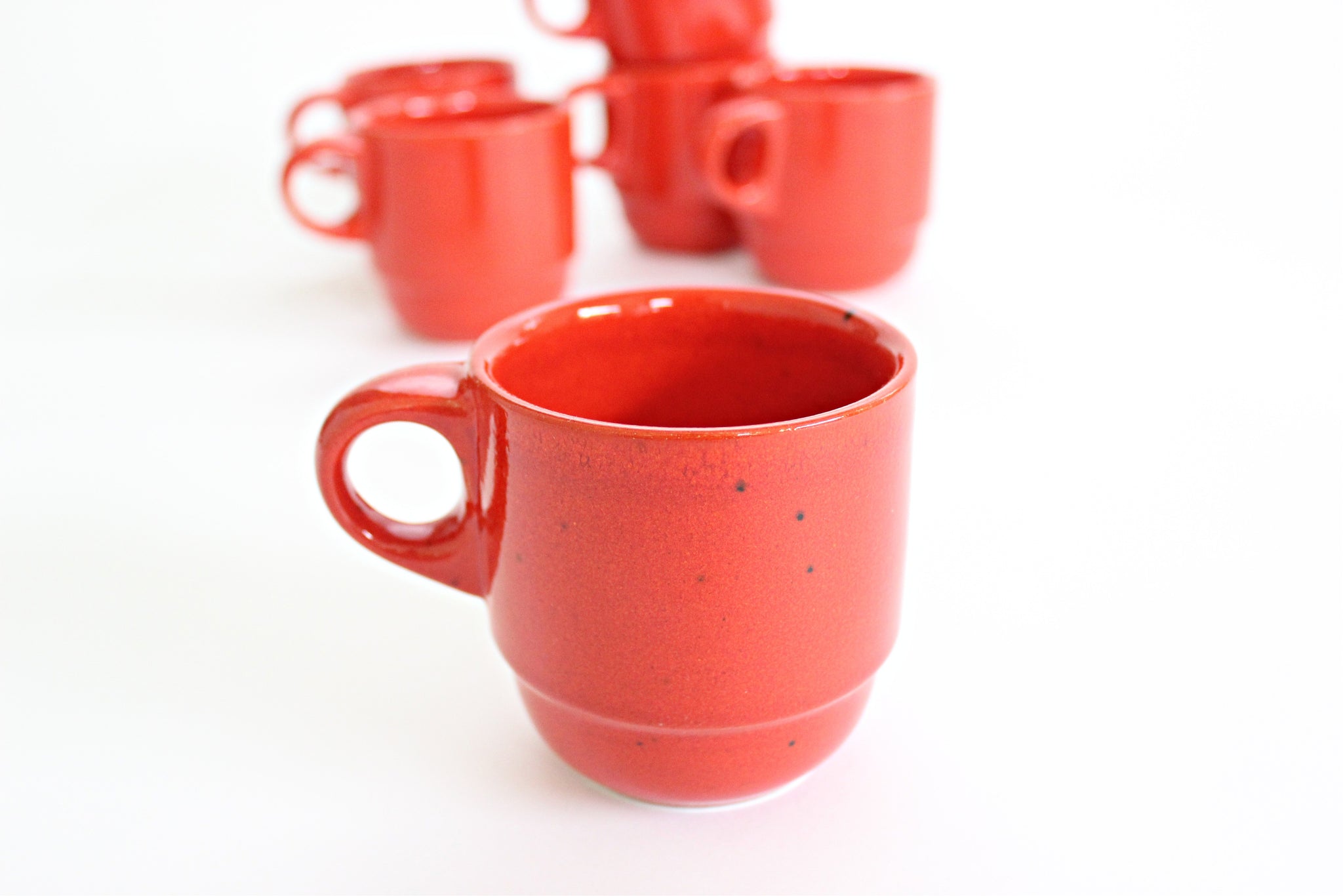 orange kitchen coffee mugs sustainable home