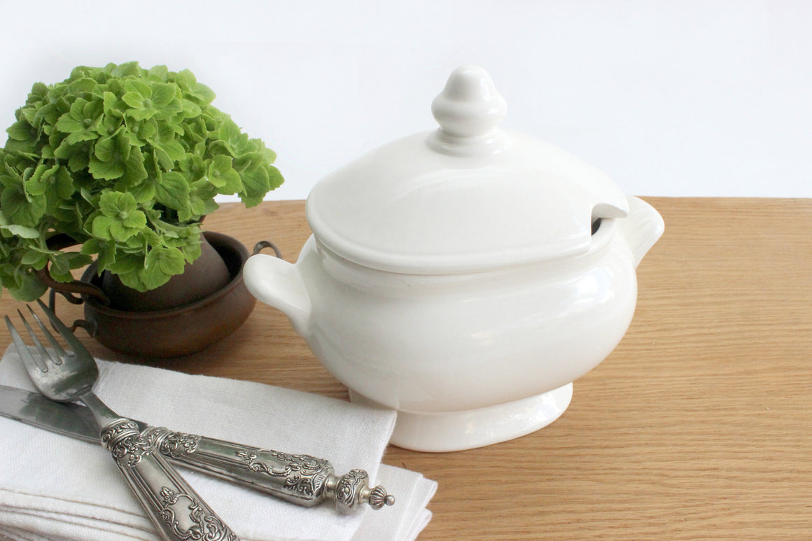 White Ceramic Serving Dish, Vintage Bowl with Lid, Small Casserole Dish