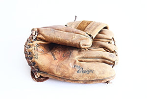 vintage Rawlings baseball glove