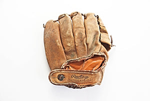 vintage Rawlings baseball glove