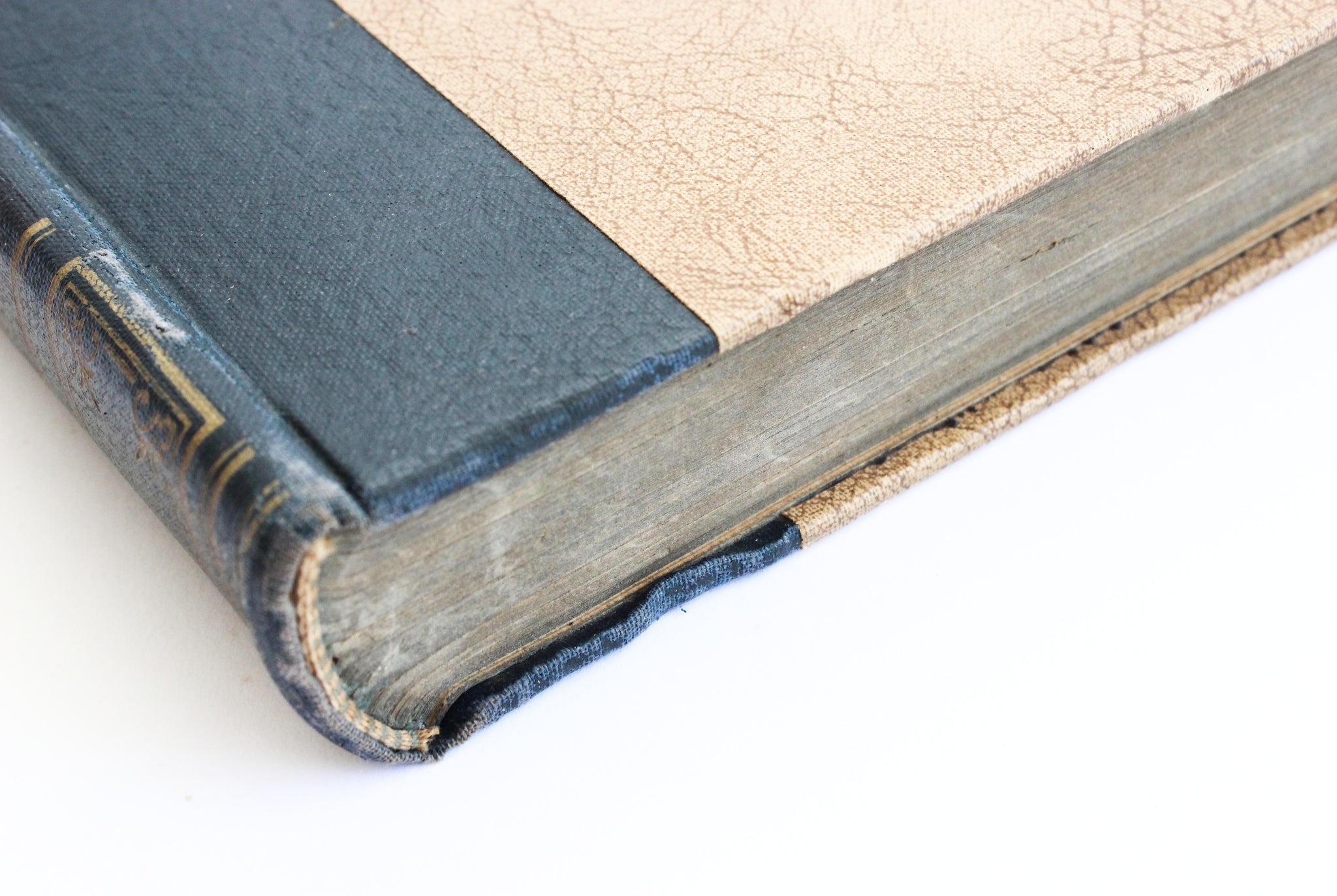 Vintage Hardcover 1936 Edition, Wuthering Heights by Emily Bronte, Classic Novel